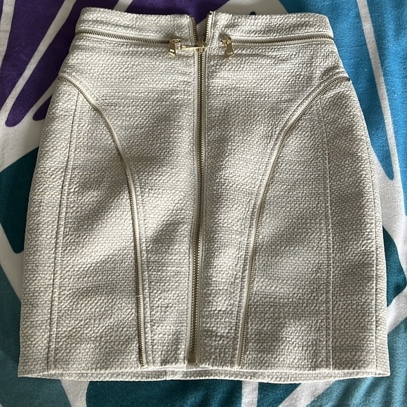 New Bebe Skirt Lined w Gold Zipper Accents - Picture 5 of 8